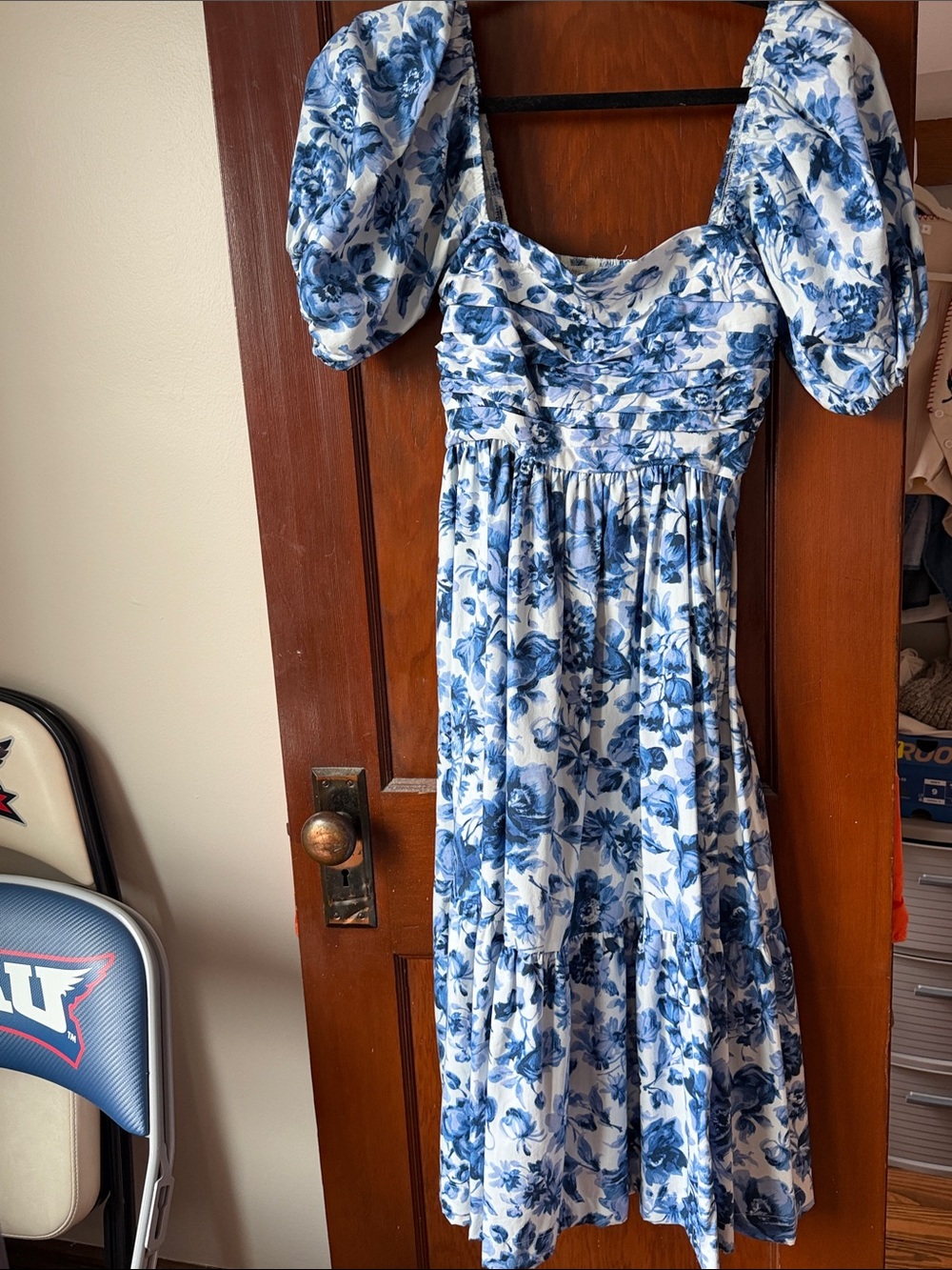 Abercrombie & Fitch Blue and White Floral Puff-Sleeve Midi Dress